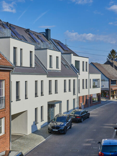 Graf-Engelbert-Straße, Angermund